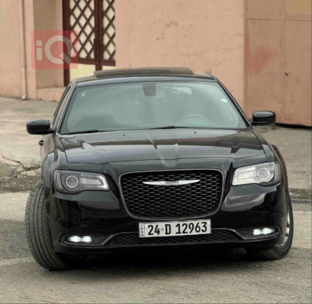 كرايسلر 300